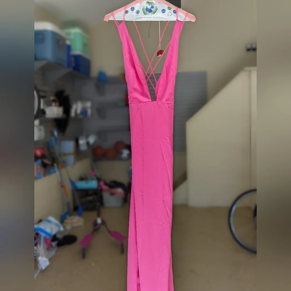 Prom dress - Picture 1 of 3